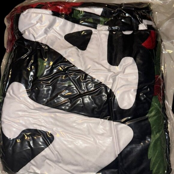 ALF Blanket - Picture 2 of 2